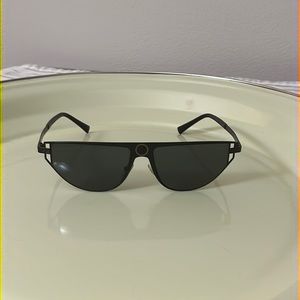 VERSACE Flat Top Cat Eye Sunglasses Flawless Authentic  Made in Italy
